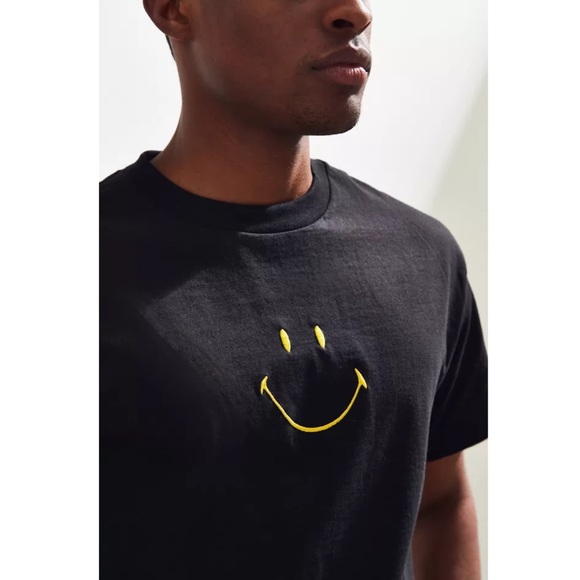 Urban Outfitters Other - UO EMBROIDERED SMILE TEE